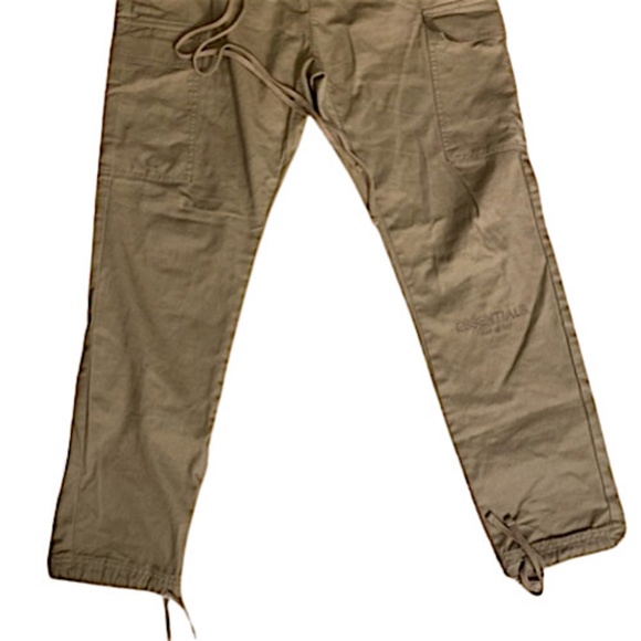 Essentials Cargo Pants - Picture 2 of 4
